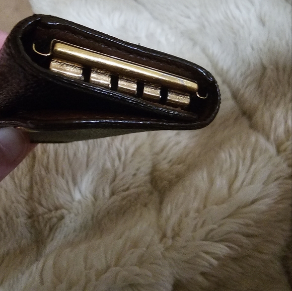 LOUIS VUITTON VINTAGE AUTHENTIC MONOGRAM KEY HOLDER EXCELLENT CONDITION. - Picture 15 of 16